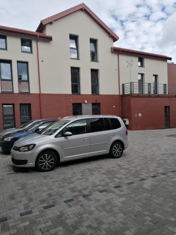 Dharma Stay Apartamentai Su Terasa Ir Vaizdu I Miesta Telšiai Exteriör bild