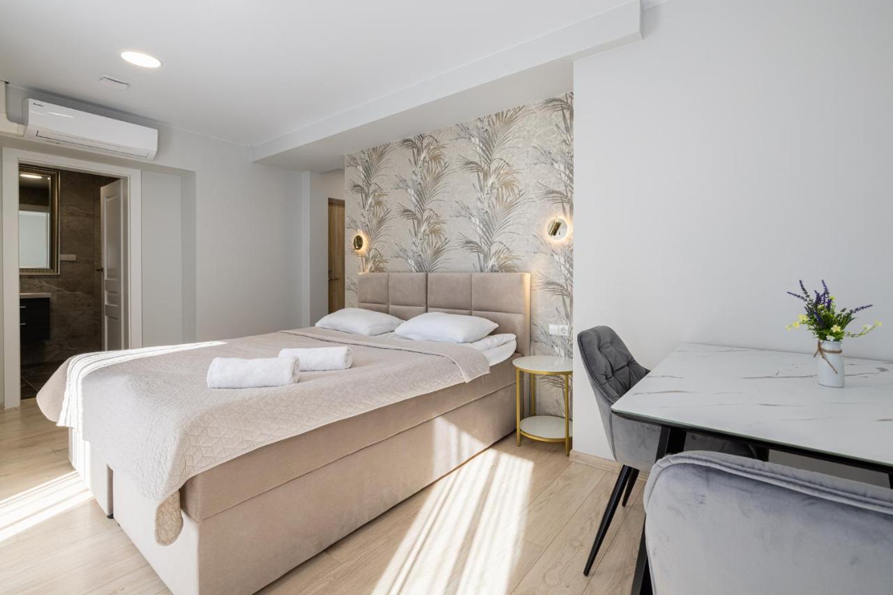 Dharma Stay Apartamentai Su Terasa Ir Vaizdu I Miesta Telšiai Exteriör bild