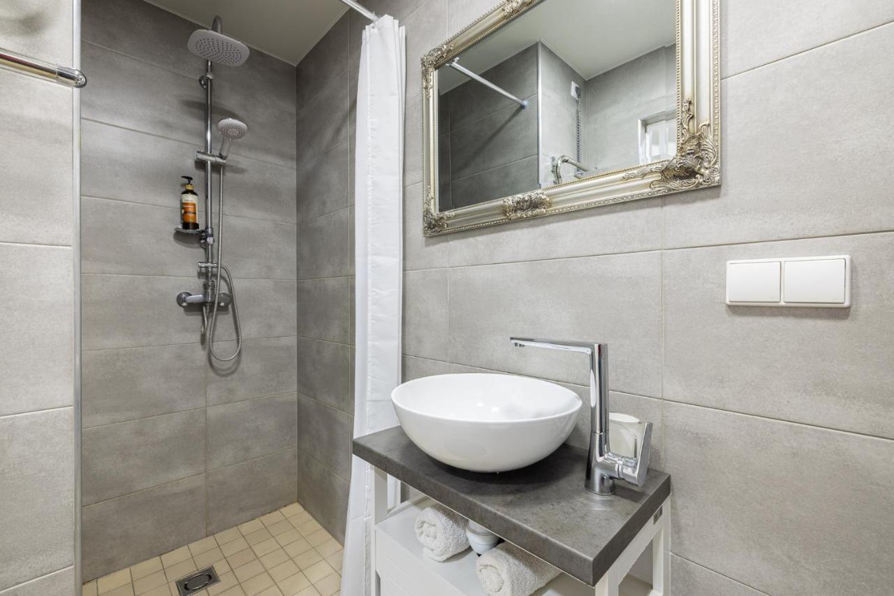 Dharma Stay Apartamentai Su Terasa Ir Vaizdu I Miesta Telšiai Exteriör bild