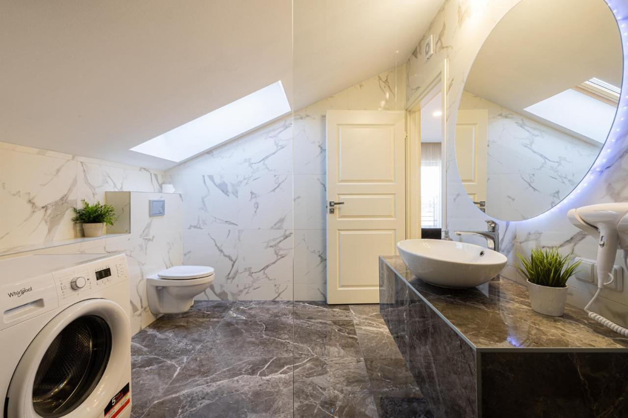 Dharma Stay Apartamentai Su Terasa Ir Vaizdu I Miesta Telšiai Exteriör bild