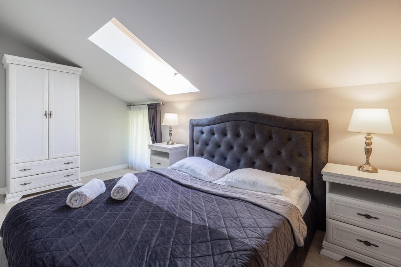 Dharma Stay Apartamentai Su Terasa Ir Vaizdu I Miesta Telšiai Exteriör bild